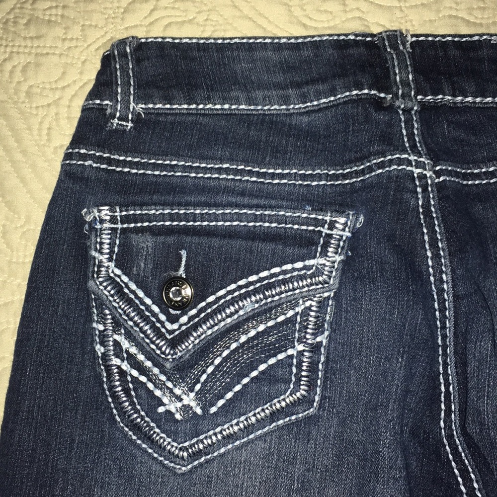 Jeans - Picture 3 of 4